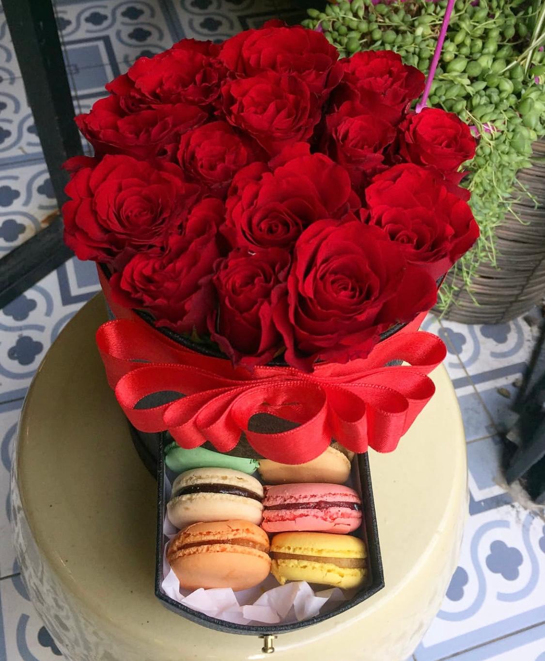 Expression de la passion – Composition de roses rouges intenses