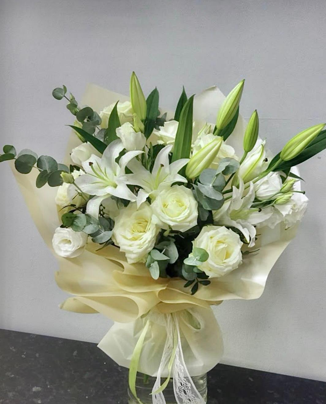 Beyaz Lilyum Buketi