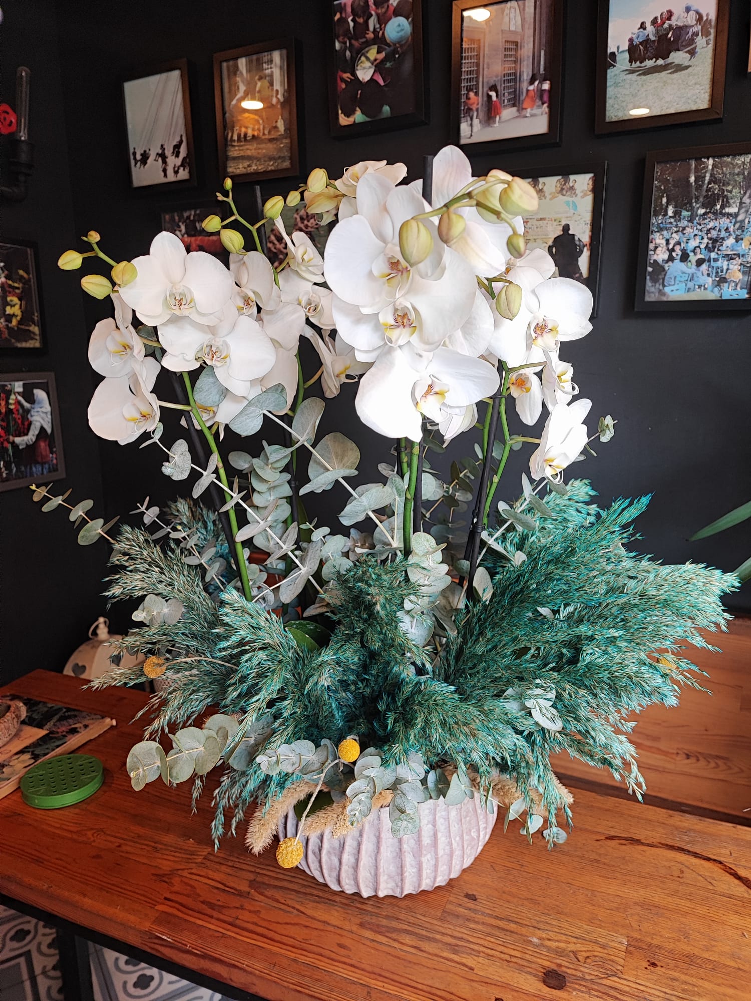 Turkuaz Yeşillikli Lüks Orkide